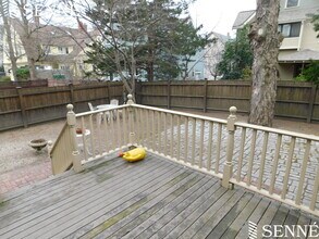 20 Saint James Ave in Somerville, MA - Foto de edificio - Building Photo