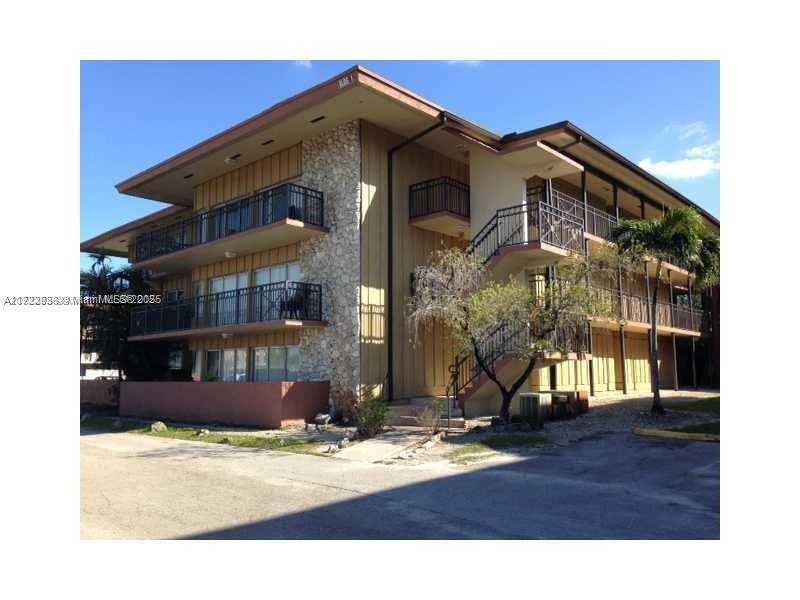 4850 SW 63rd Ter, Unit #122 in Davie, FL - Foto de edificio