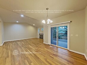 7811 164th St E in Puyallup, WA - Foto de edificio - Building Photo