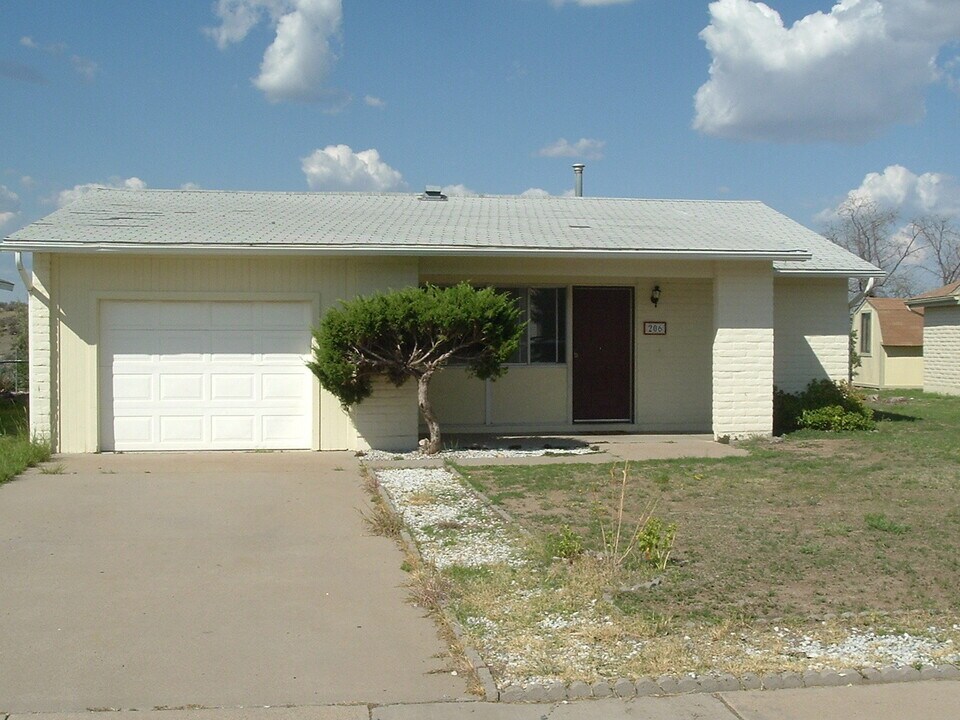 206 Chalcocite St in Tyrone, NM - Building Photo