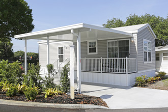 Pleasant Lake in Bradenton, FL - Foto de edificio - Building Photo