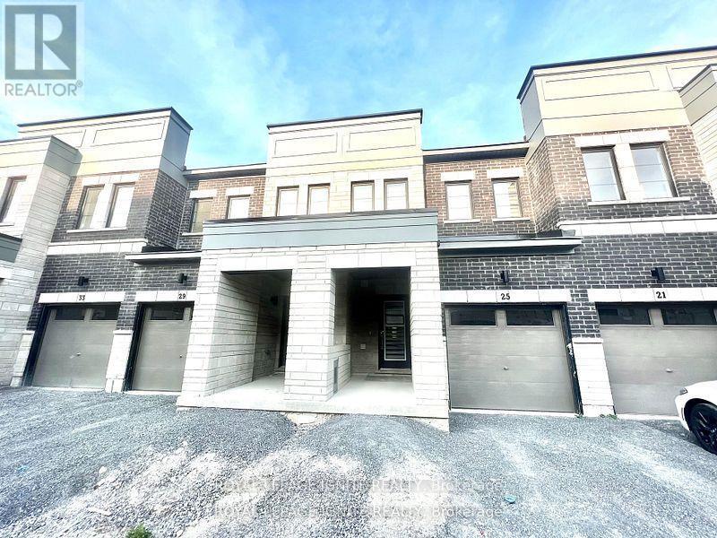 25 King George Way in Bowmanville, ON - Building Photo