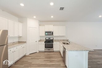 2946 Jackson Smt in Converse, TX - Building Photo - Building Photo