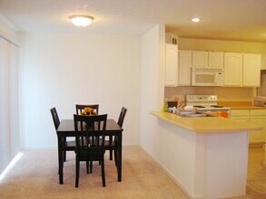 2626 E Oaklawn Ct in Bloomington, IN - Building Photo - Building Photo