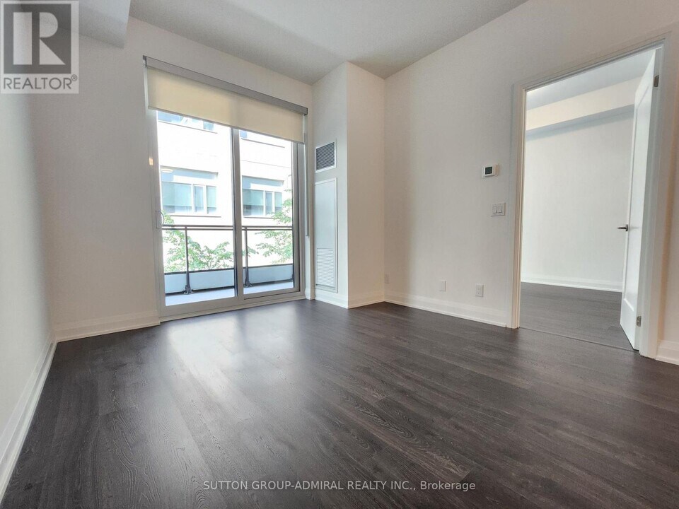 65 Broadway Ave in Toronto, ON - Building Photo