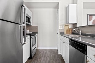 Olympus 7th Street Station in Fort Worth, TX - Building Photo