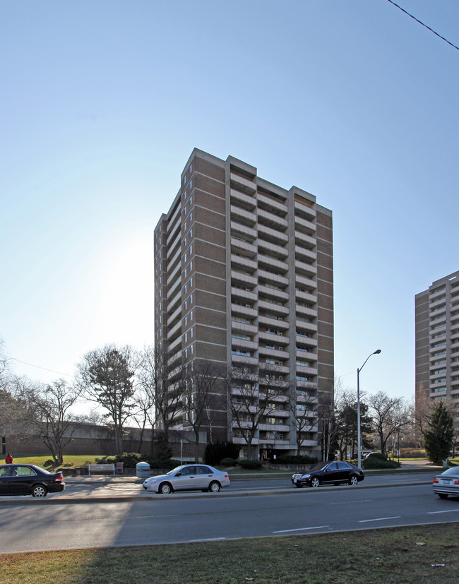 The Windfields Place in Toronto, ON - Building Photo - Building Photo