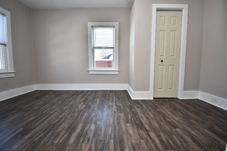 1424 Johnson St in La crosse, WI - Building Photo - Building Photo