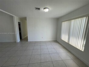 9711 SW 162nd St in Miami, FL - Building Photo - Building Photo