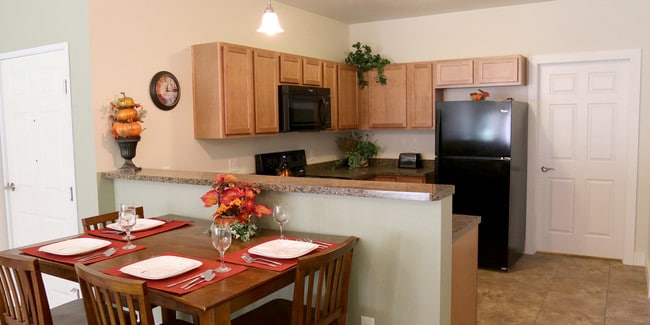 Auburn Ridge in Watford City, ND - Building Photo - Building Photo