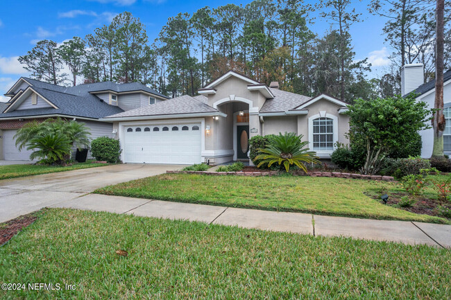 2128 Pebble Creek Ln