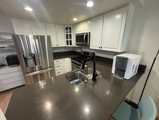 14200 Polk St in Sylmar, CA - Building Photo - Building Photo