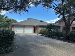 17234 Rancho Verde Way in Houston, TX - Foto de edificio - Building Photo