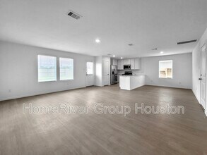 20039 Iron Winds St in Crosby, TX - Building Photo - Building Photo