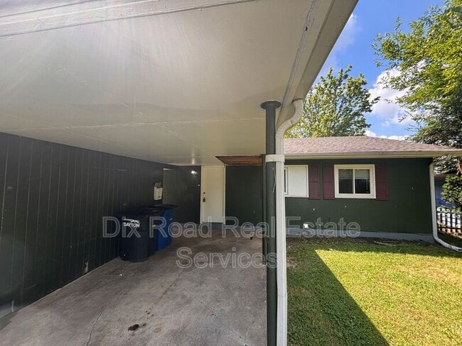 4108 Middlehurst Ln in Dayton, OH - Building Photo - Building Photo