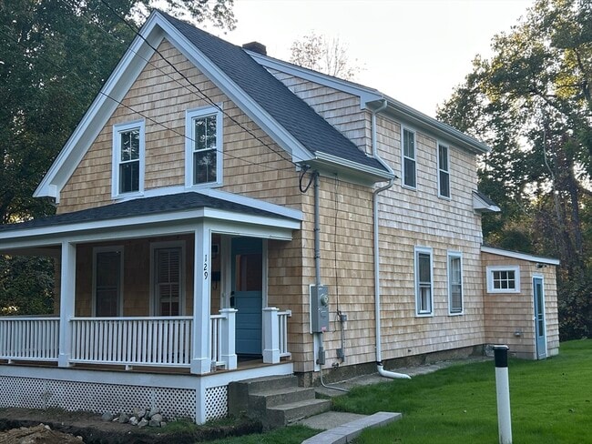 129 Mechanic St