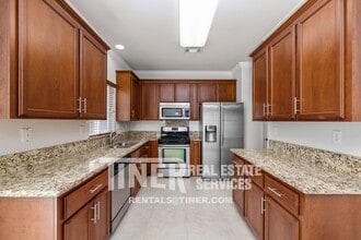 1707 Grey Bunny Dr in Roseville, CA - Building Photo - Building Photo