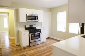 4043 Washington St, Unit 2 in Boston, MA - Building Photo - Building Photo