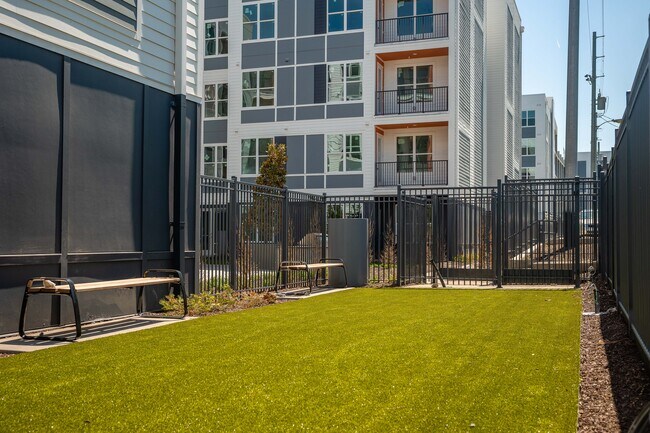 Towne Nashville in Nashville, TN - Building Photo - Building Photo