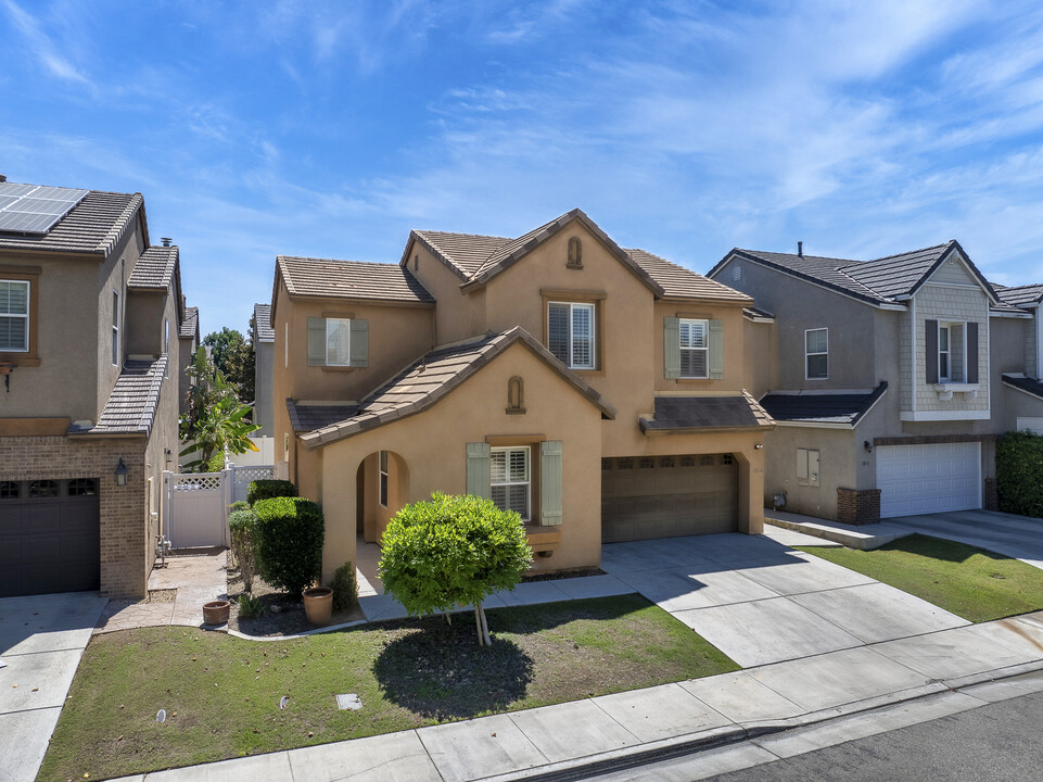 1806 Wadsworth Ave in Bakersfield, CA - Foto de edificio