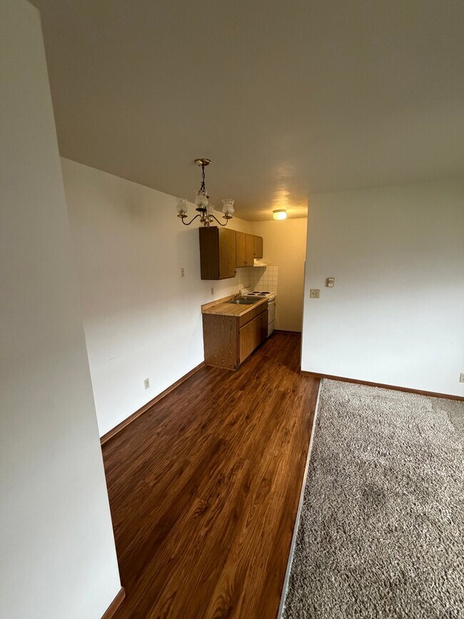 222 High Line St, Unit 7 in Belvidere, IL - Building Photo - Building Photo