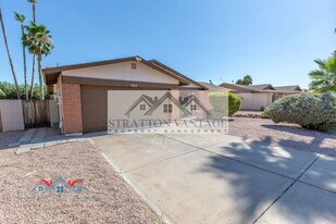 7911 East Vía de Belleza in Scottsdale, AZ - Building Photo