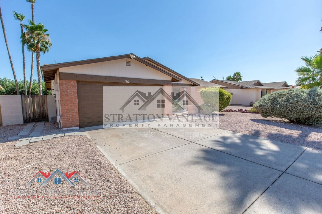 7911 East Vía de Belleza in Scottsdale, AZ - Building Photo