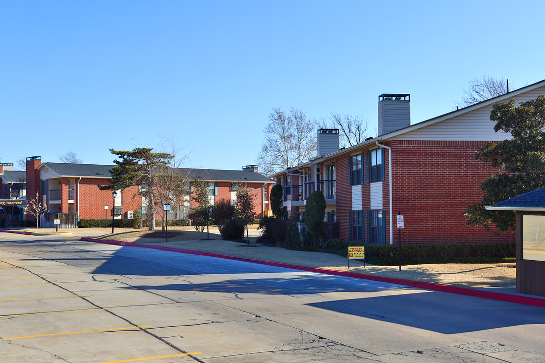 Hemingway Condos in Oklahoma City, OK - Foto de edificio