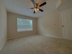 827 Camargo Way, Unit 210 in Altamonte Springs, FL - Building Photo - Building Photo
