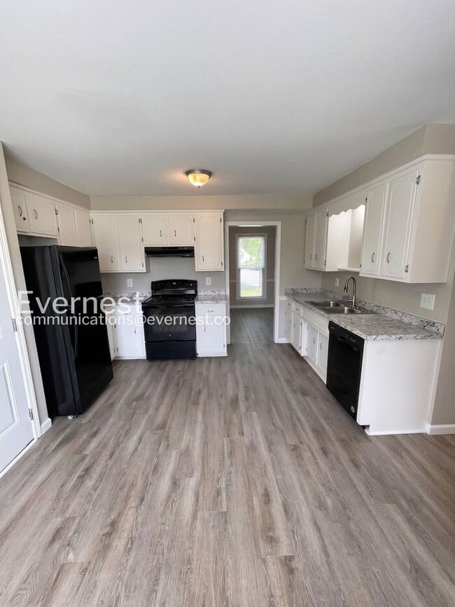 901 Cimarron Ct in Clarksville, TN - Building Photo - Building Photo