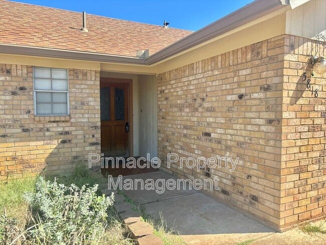5818 Davenport Dr