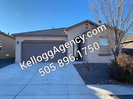 6316 Kestrel Dr NE in Rio Rancho, NM - Building Photo