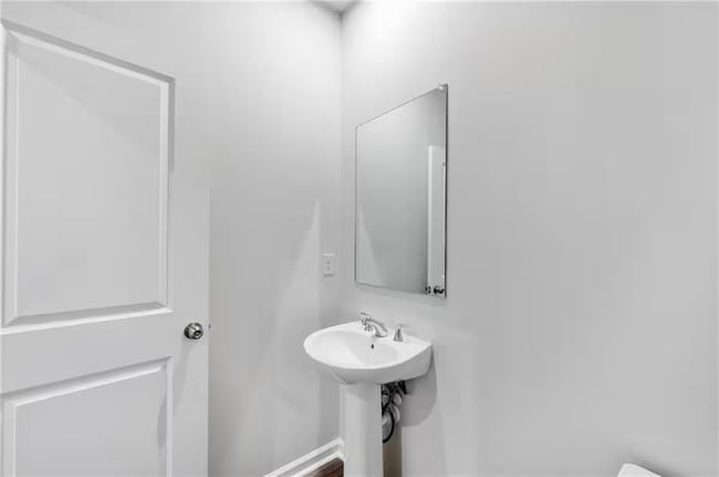 property at 1004 Taylor Ct
