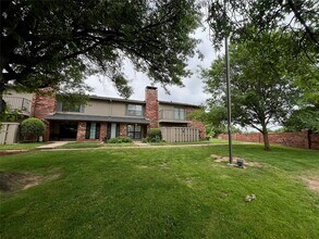 6500 N Grand Blvd in Oklahoma City, OK - Building Photo - Building Photo