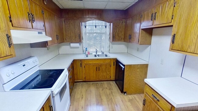 6250 Sterner Dr in Spring Grove, PA - Building Photo - Building Photo