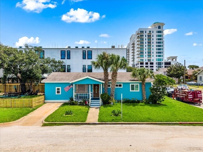 728 7th St in Galveston, TX - Building Photo - Building Photo