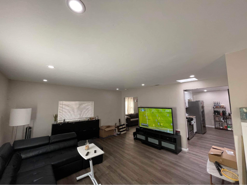 5304 Trinidad Way in San Diego, CA - Building Photo