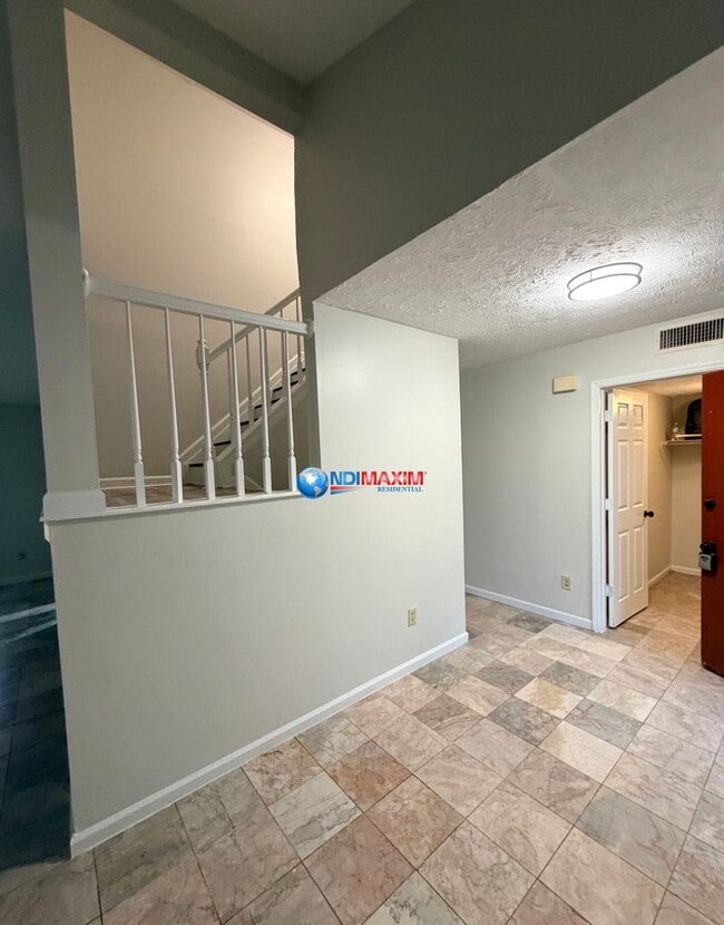 1076 Traymore Dr in Norcross, GA - Building Photo - Building Photo