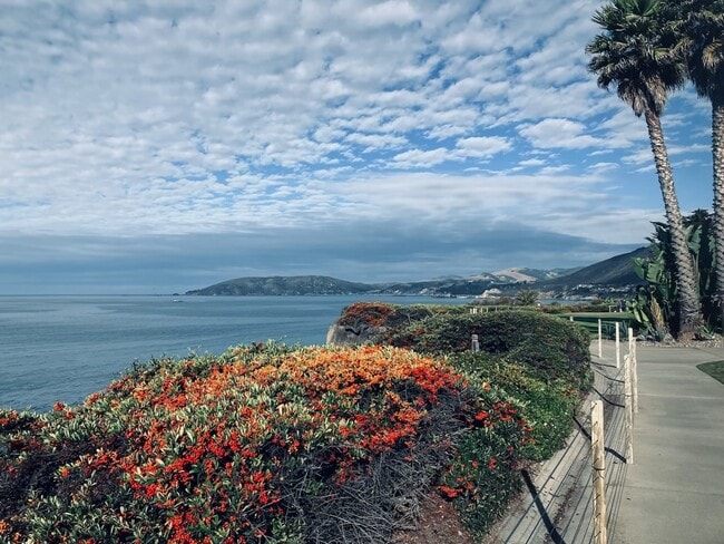 2698 Spyglass Dr, Unit 10 in Pismo Beach, CA - Foto de edificio - Building Photo