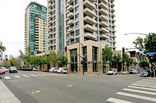 The Pinnacle Tower in San Diego, CA - Building Photo - Building Photo