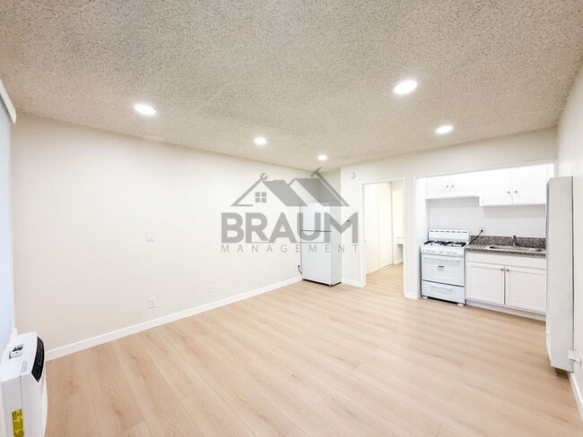 18350 Napa St, Unit 24