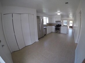 734 Chaparral Cir in Abilene, TX - Foto de edificio - Building Photo
