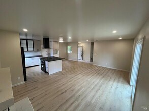 429 Umland Dr in Santa Rosa, CA - Building Photo - Building Photo