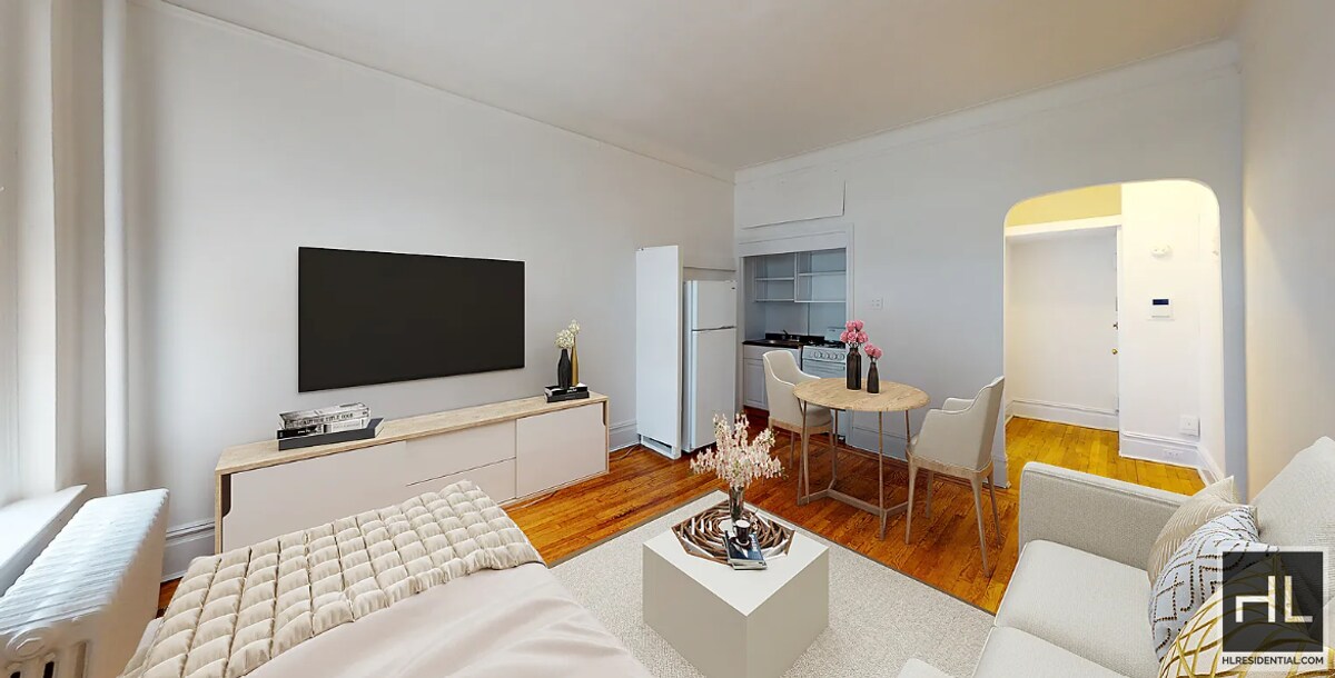 EAST 87 STREET in New York, NY - Building Photo