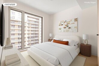 250 E 25th St in Brooklyn, NY - Building Photo - Building Photo
