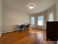 7 Hesston Ter photo'