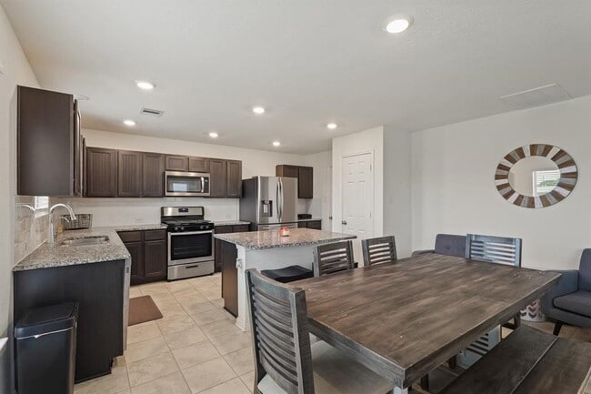 4826 Hickory Deer Ln