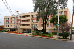 Flores Garden Apartments