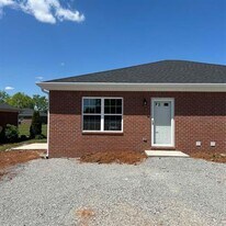 125-125 Foggy Ln in Elkton, KY - Building Photo