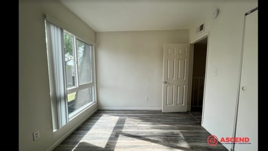 2200 Cedro Ct in Bakersfield, CA - Building Photo - Building Photo